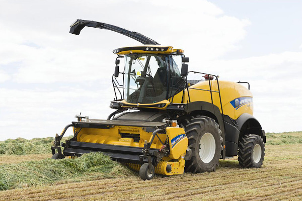 New Holland FR480 for sale at Coastal Tractor, California New Holland FR480 for sale at Coastal Tractor, California