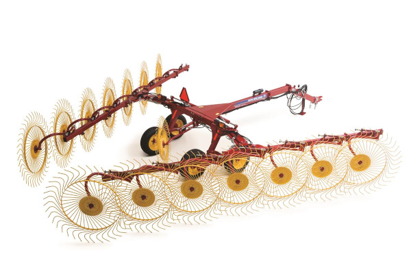 New Holland | Haytools & Spreaders | ProCart and ProCart Plus Deluxe Carted Wheel Rakes for sale at Coastal Tractor, California