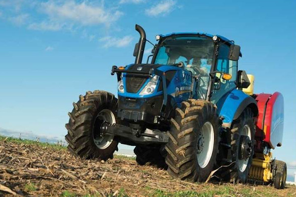New Holland T5.90 Dual Command™ for sale at Coastal Tractor, California New Holland T5.90 Dual Command™ for sale at Coastal Tractor, California