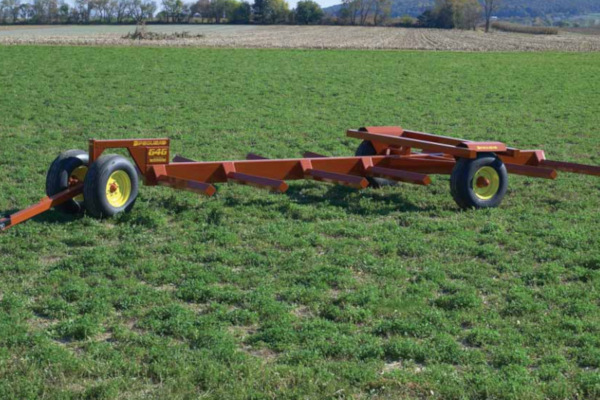 Pequea | Transport | Bale Transport for sale at Coastal Tractor, California